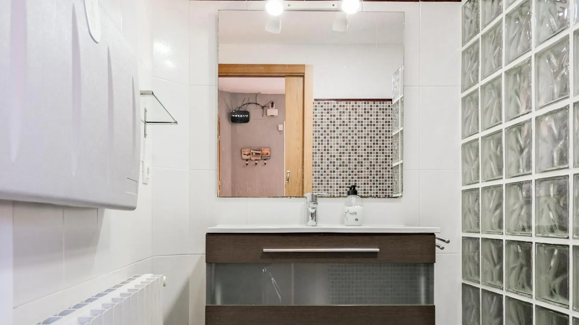 Holiday home Cals Avis Casa Con Jardin En Banyoles Villa